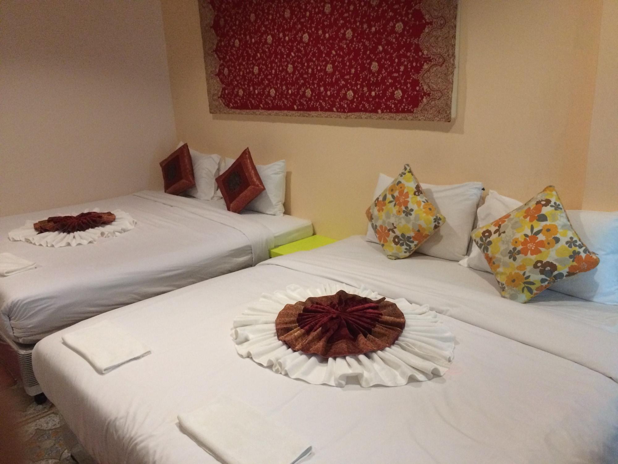 โกลด์ซี บีช Hotel Patong ภายนอก รูปภาพ