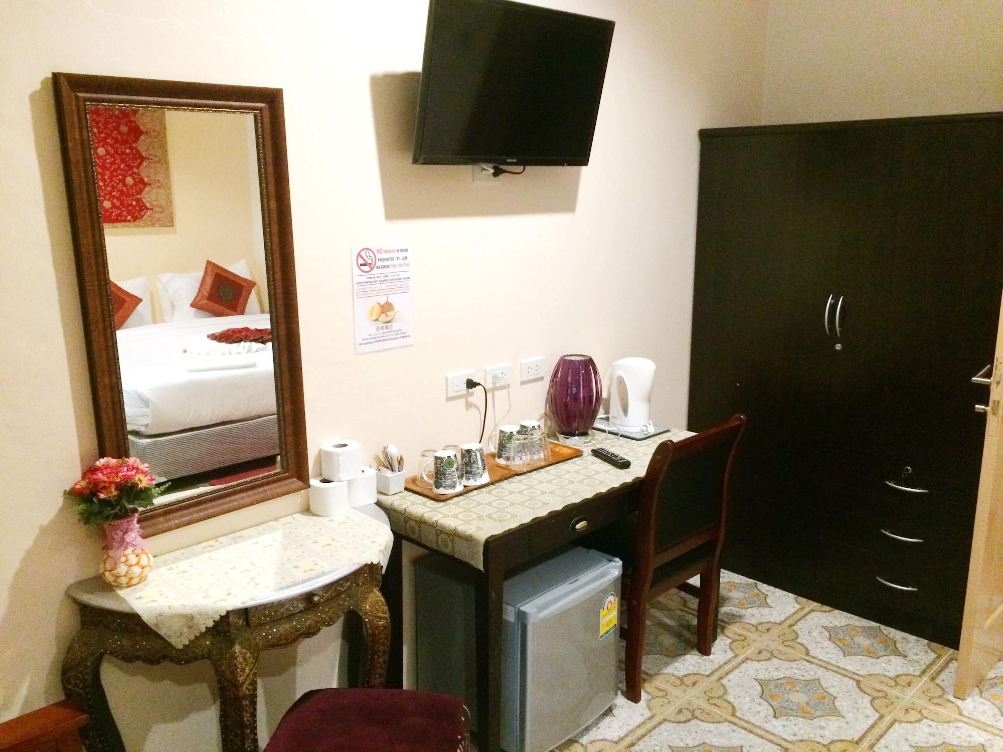 โกลด์ซี บีช Hotel Patong ภายนอก รูปภาพ