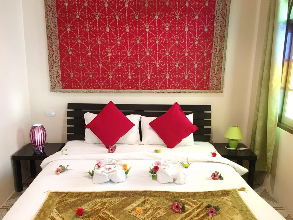 โกลด์ซี บีช Hotel Patong ภายนอก รูปภาพ