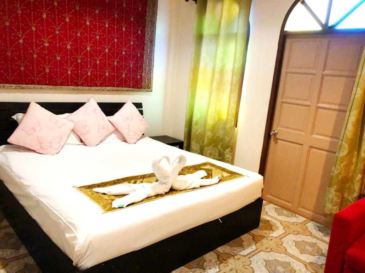 โกลด์ซี บีช Hotel Patong ภายนอก รูปภาพ